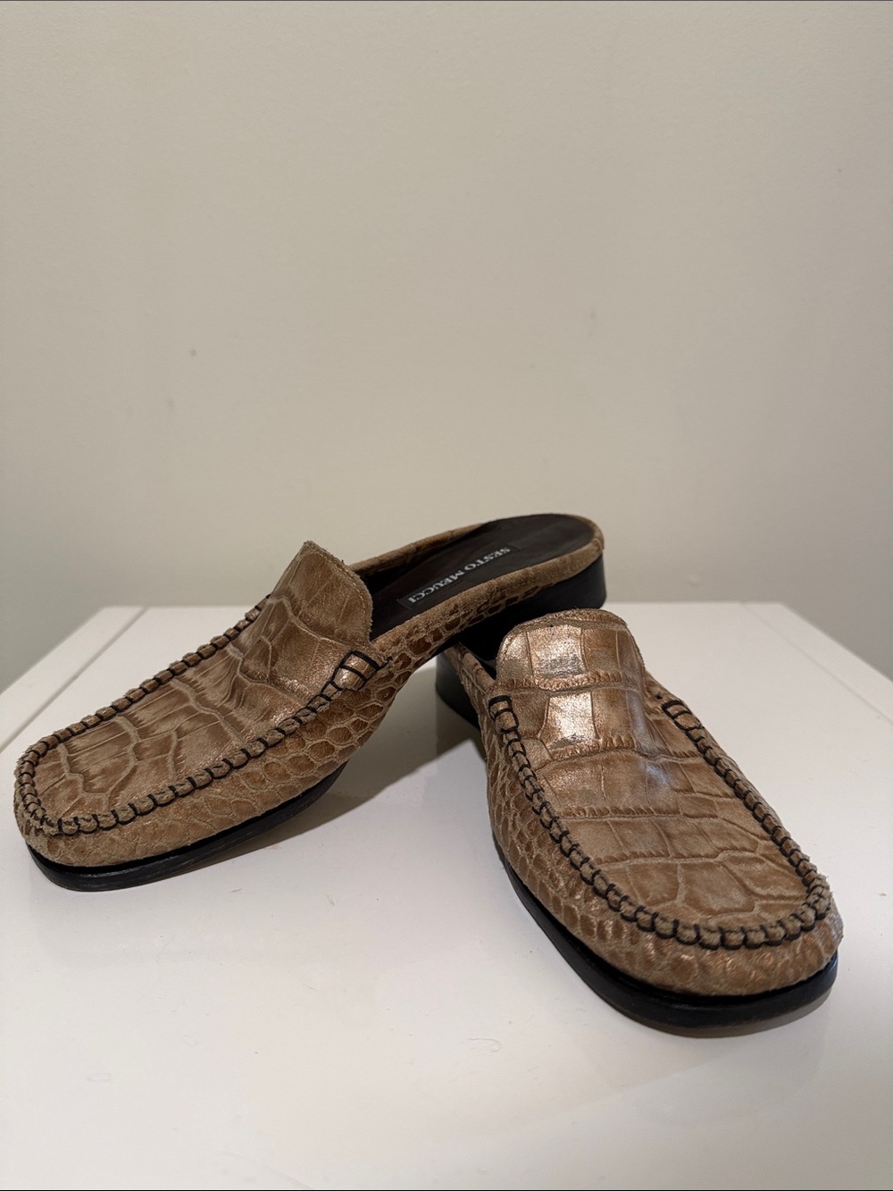 Sesto Meucci Women's Taupe Croc-Embossed Leather Slip-On Mules